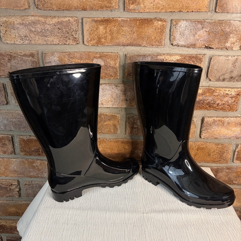 Time and Tru Glossy Black Women's Rain Boots - Picture 5 of 12